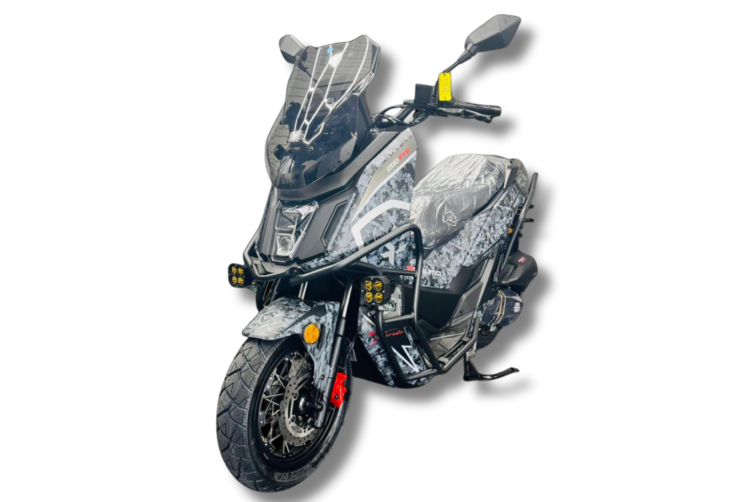 ARTE DIGITAL | Motora Farruko Carbon Armor 2025 – Firmada por Farruko